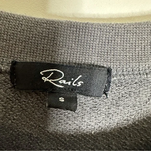 Rails Marcie charcoal mini cheetah print lounge sweatshirt - Picture 5 of 7